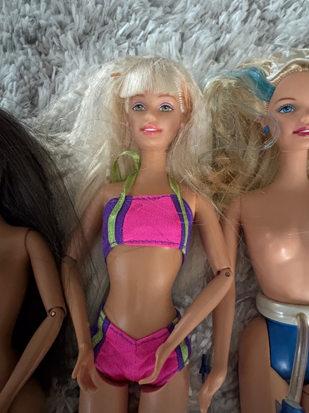 Barbie Dolls Lot with Pink and Blue Swimwear - Picture 4 of 6
